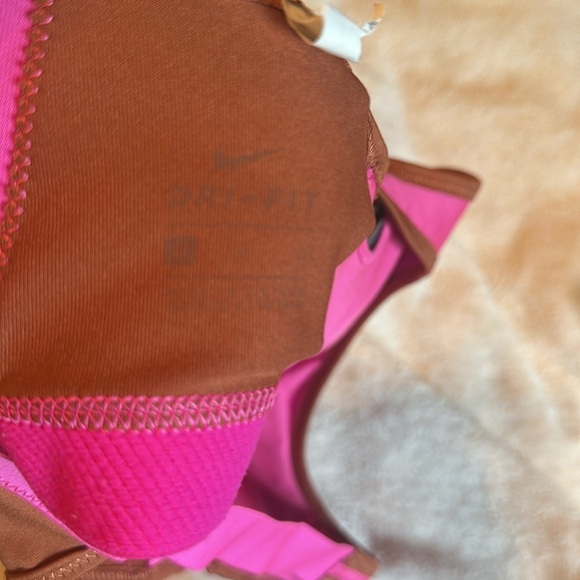 NIKE dri-fit sports bra - Picture 5 of 5